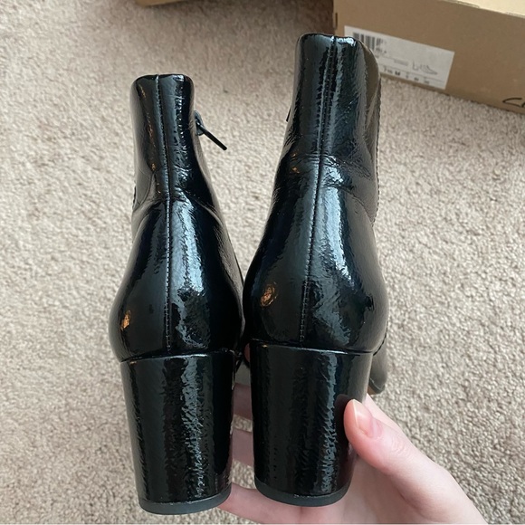 Clarks Chantelle Stone Patent Boots Black Ankle Booties Size 7.5 - Picture 4 of 11
